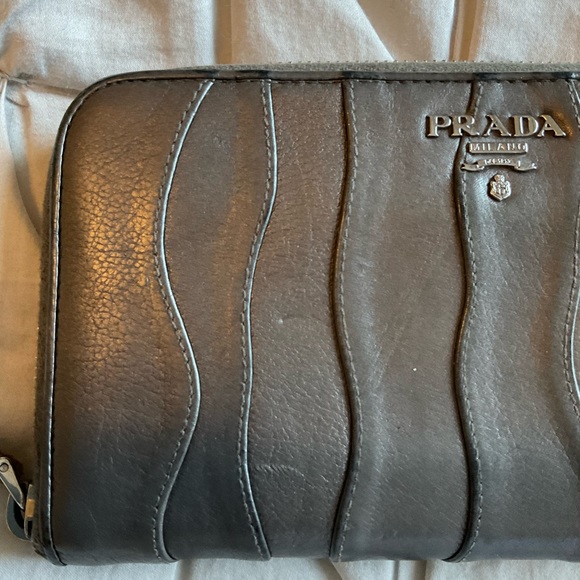 Prada Wallet - Picture 15 of 16